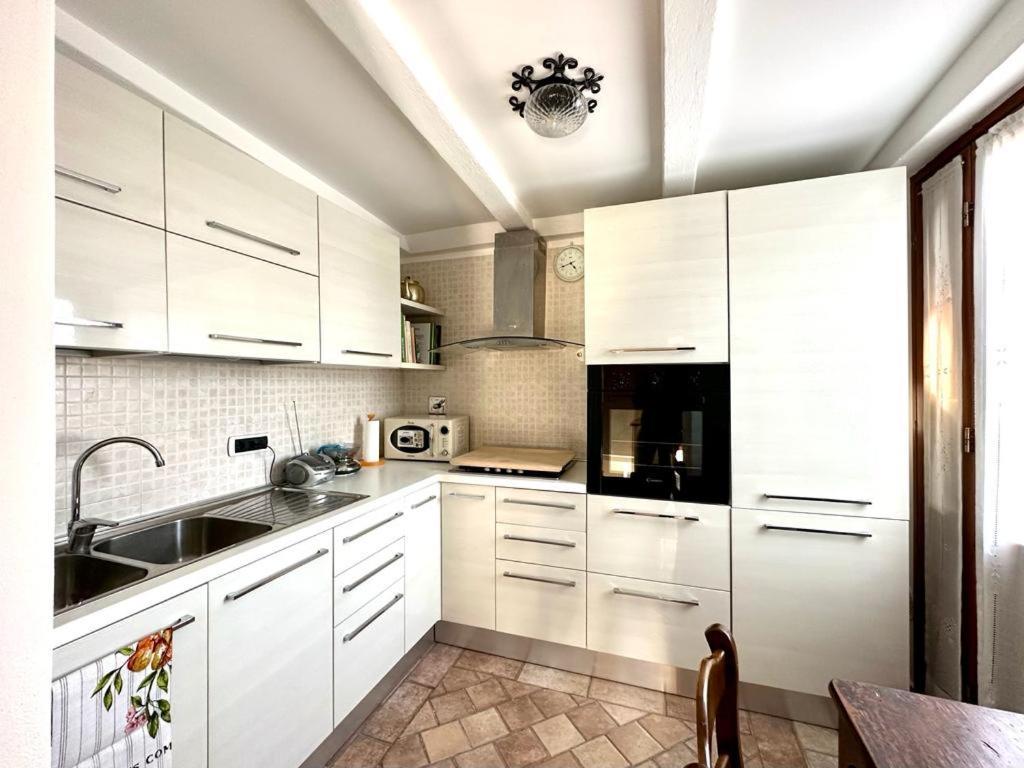 Casa Danila Apartman Quercianella Kültér fotó