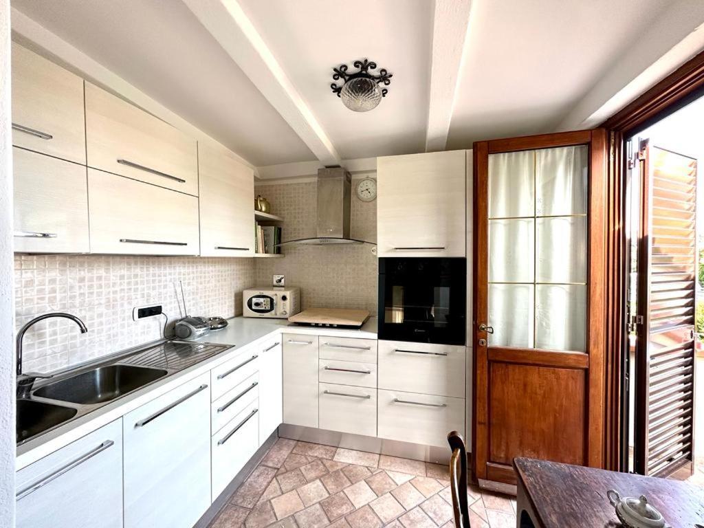 Casa Danila Apartman Quercianella Kültér fotó