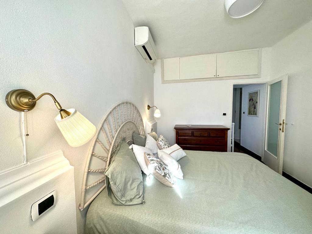 Casa Danila Apartman Quercianella Kültér fotó